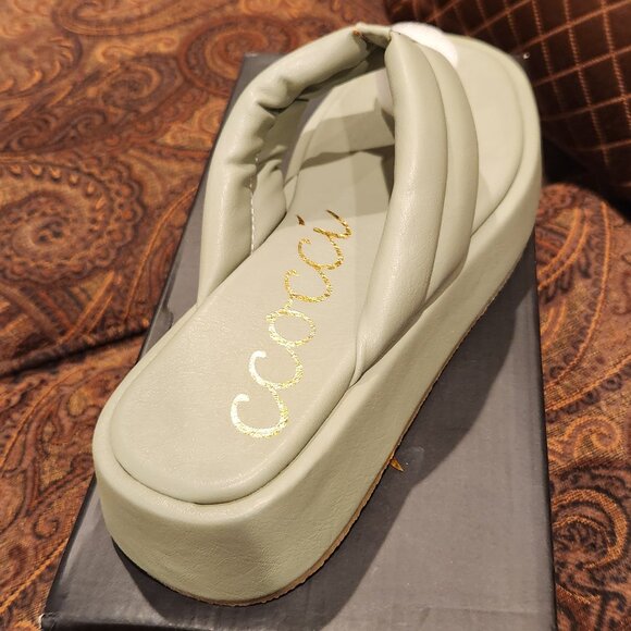 The Bonnie Platform Sandal in Sage - Picture 1 of 4